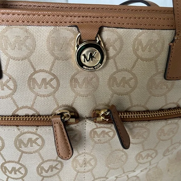 Michael Kors EUC Brown Logo Tote - Picture 6 of 13